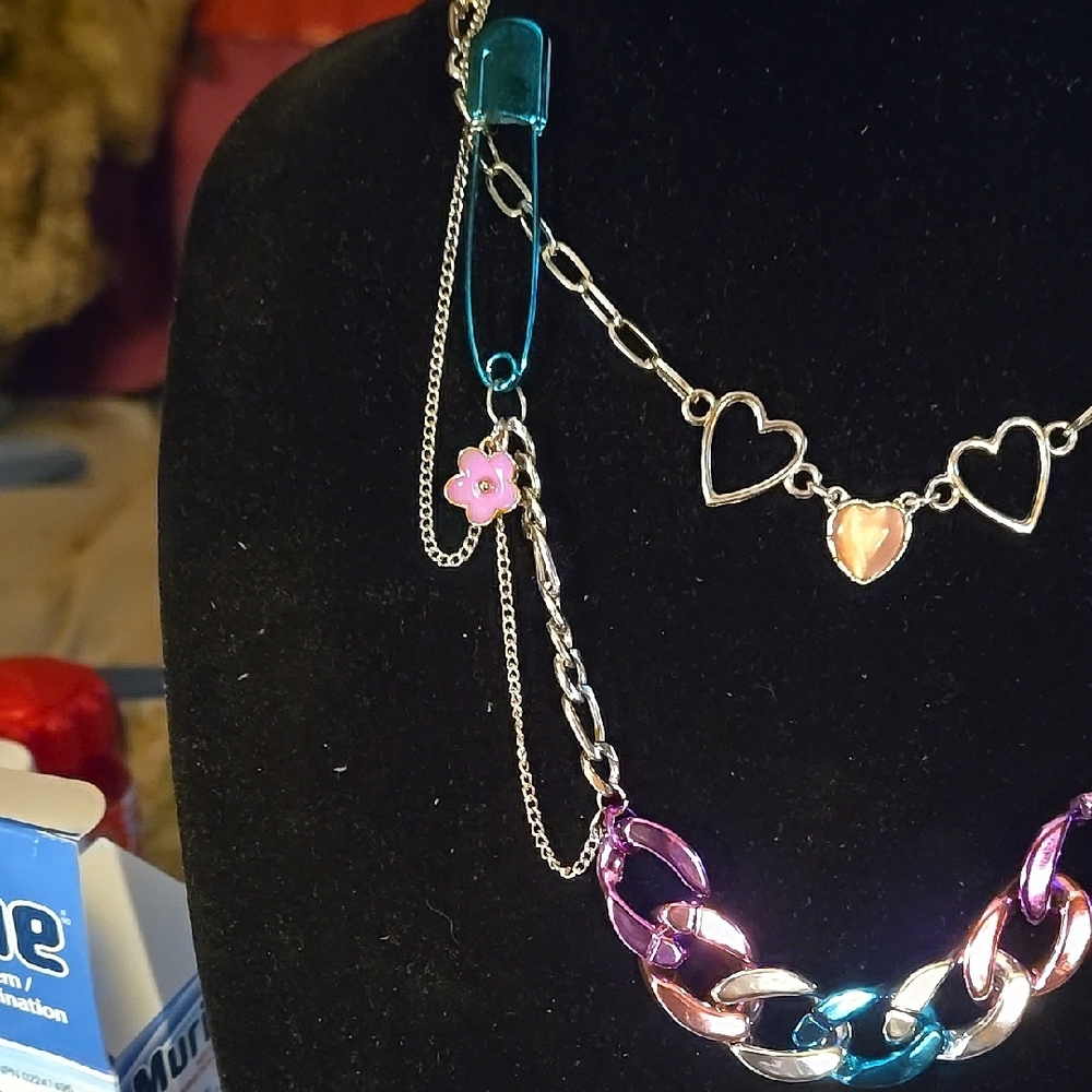Colorful Metal And Resin Chain - Picture 9 of 15